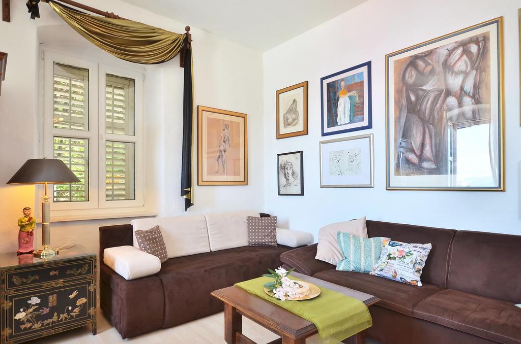 Apartment Pere S Mora Mimice Bilik gambar