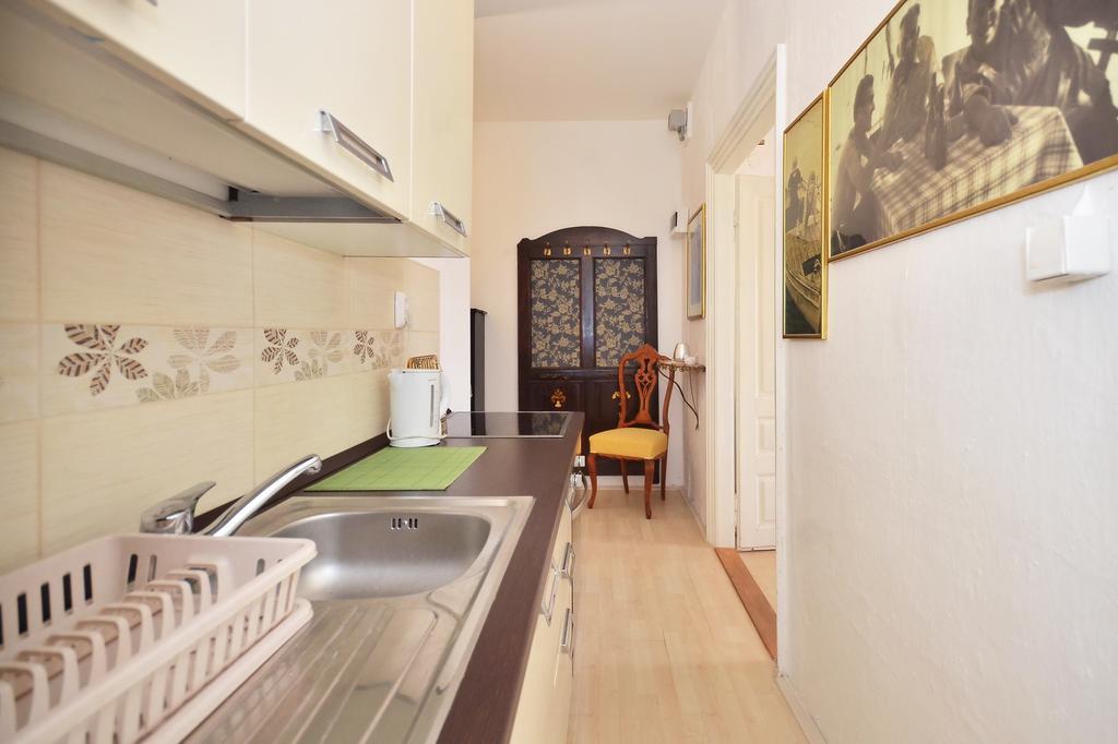Apartment Pere S Mora Mimice Bilik gambar